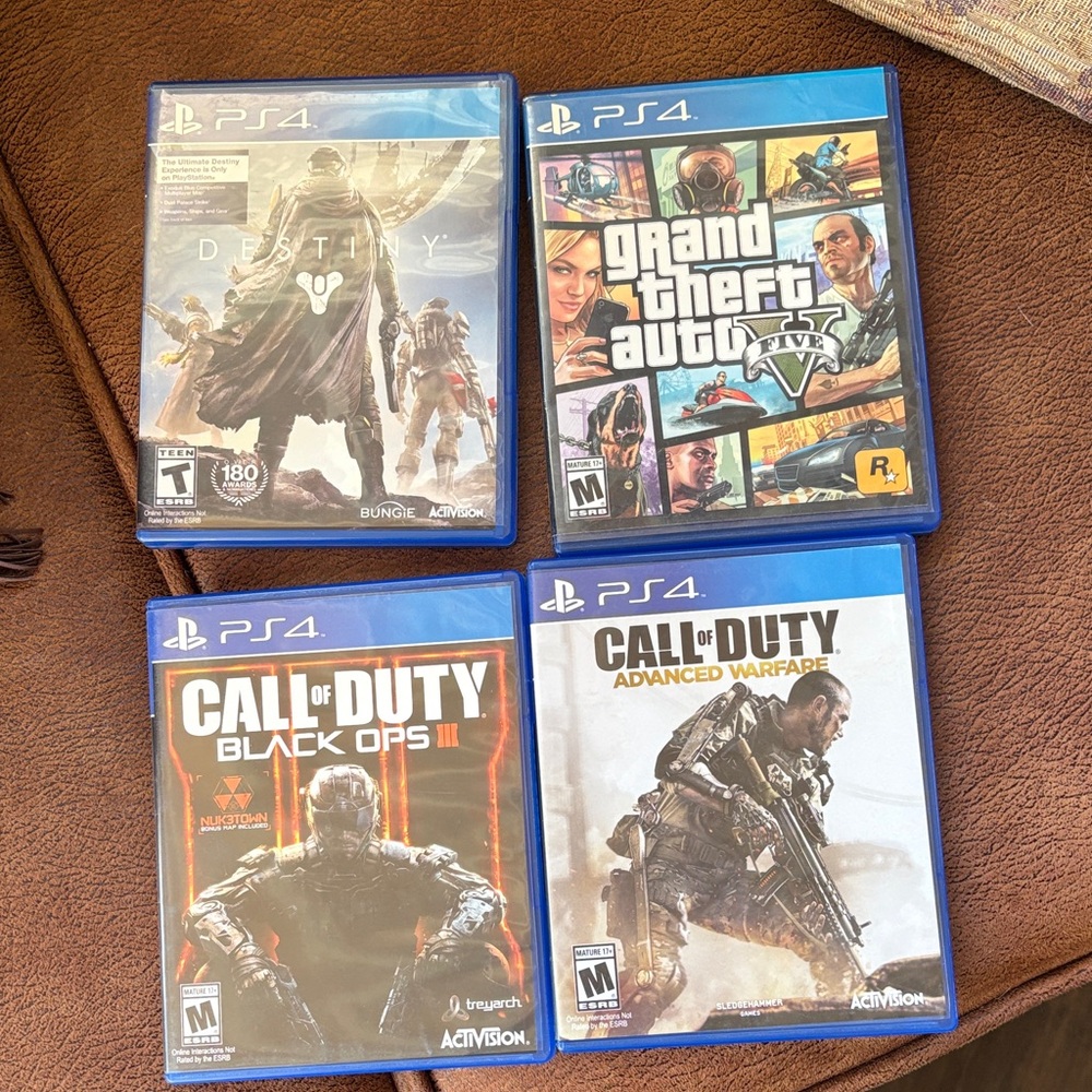 PS4 Game Bundle - Destiny, GTA V, Call of Duty